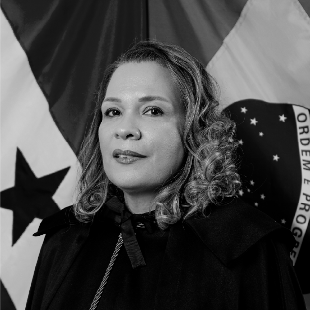 Adriana Cristina Dias Oliveira