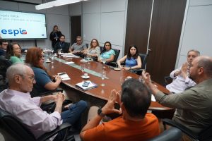 “EspIA”: Presidente Lúcio Vale apresenta para conselheiros a primeira inteligência artificial do TCMPA