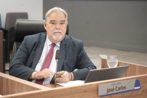 Professores de Castanhal podem ter salário atualizado nos últimos meses de mandato do prefeito