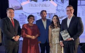 Conselheiro Daniel Lavareda Integra Obra Jurídica Nacional com Capítulo Sobre Direito à Educação